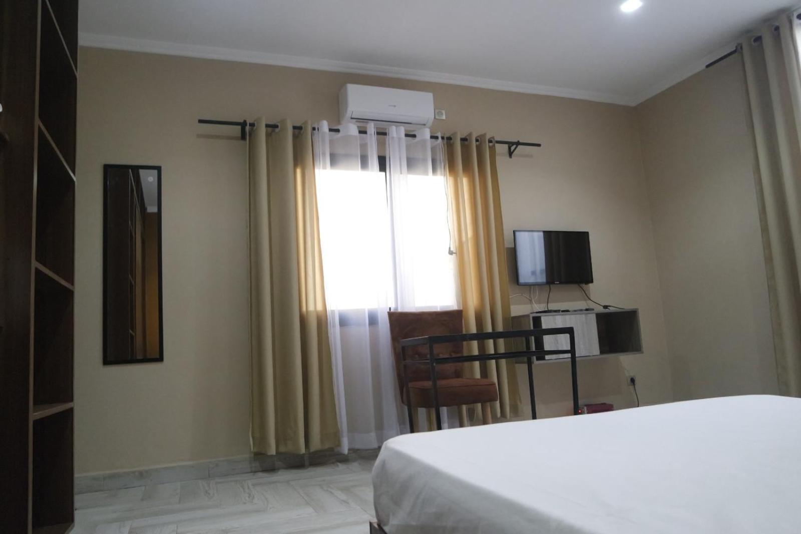 Guest House Nohfy Ανταναναρίβο Εξωτερικό φωτογραφία