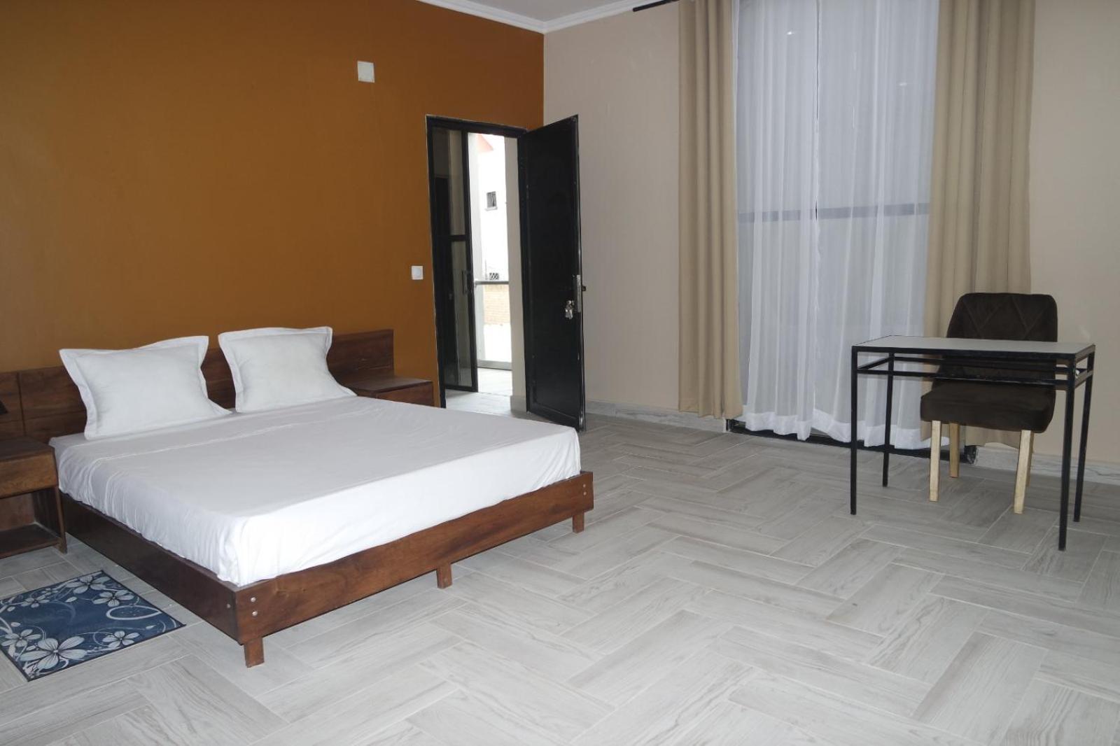Guest House Nohfy Ανταναναρίβο Εξωτερικό φωτογραφία